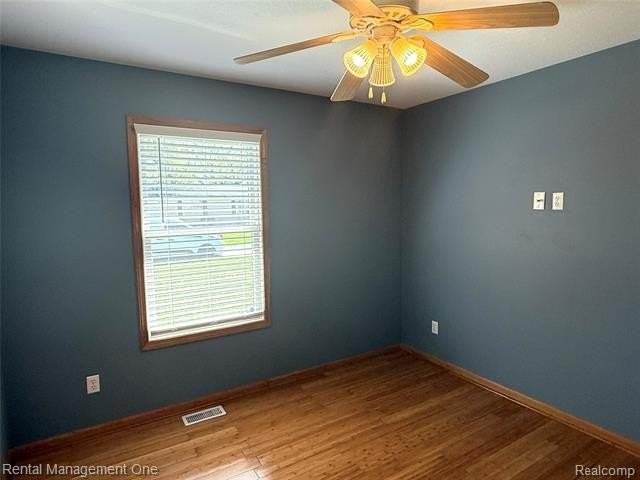 3023 3rd St - Photo 4 of 18