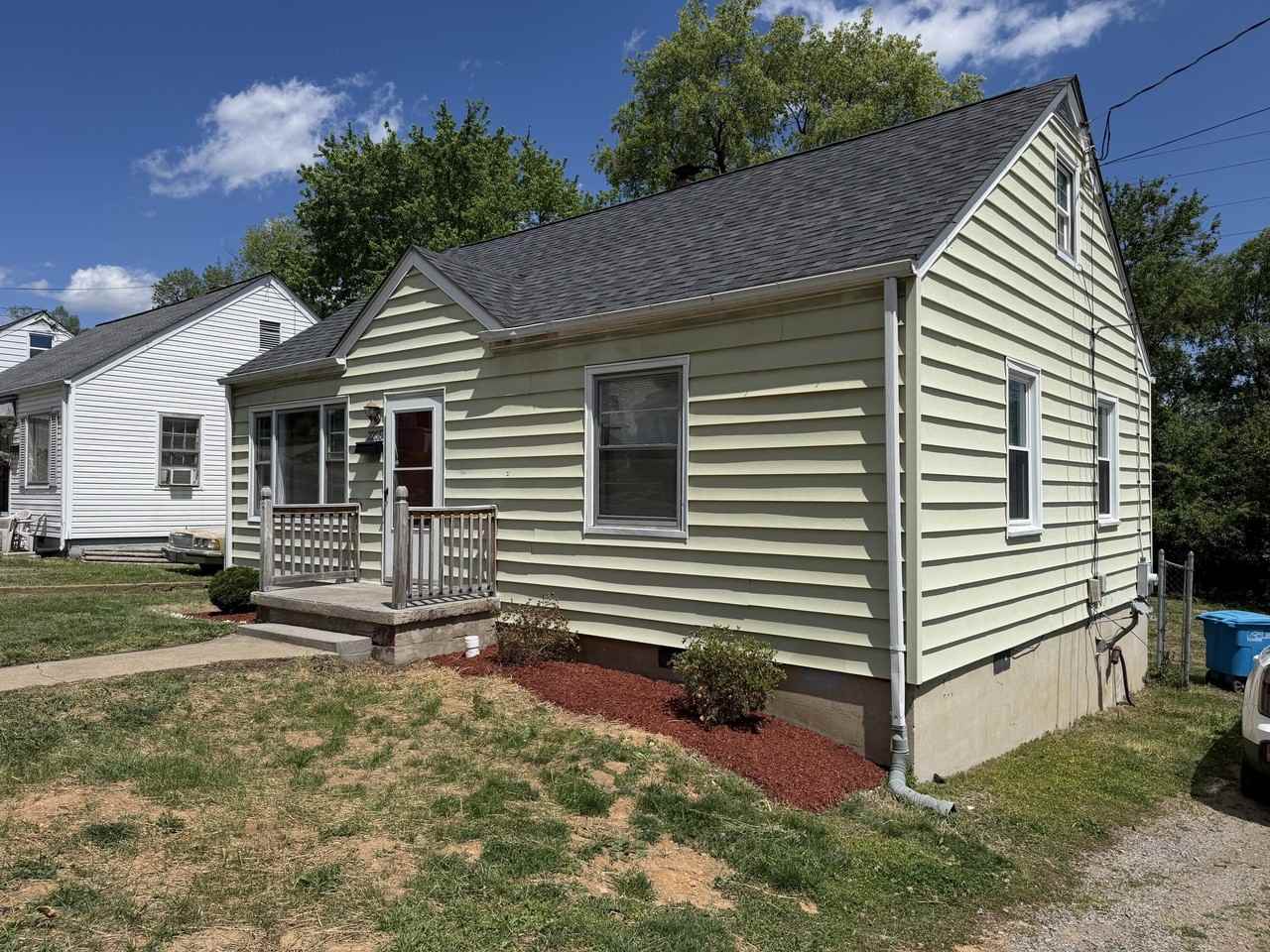 2205 Plantation Rd Ne - Photo 2 of 14