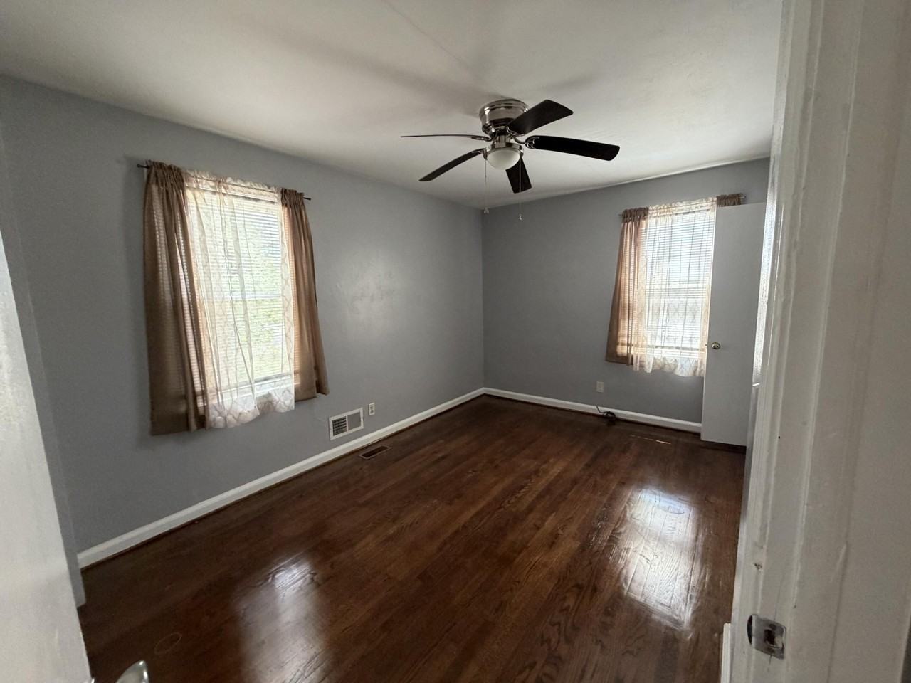 2205 Plantation Rd Ne - Photo 4 of 14