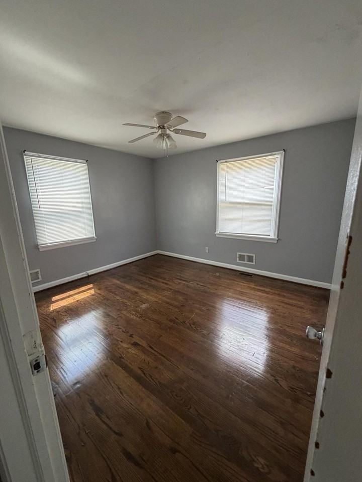 2205 Plantation Rd Ne - Photo 5 of 14