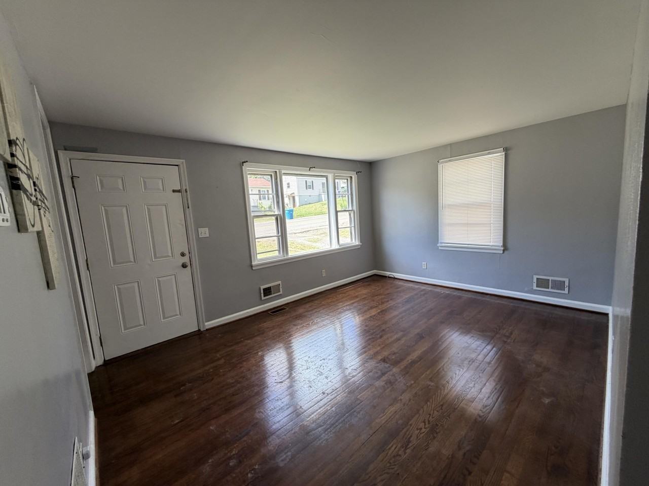 2205 Plantation Rd Ne - Photo 6 of 14