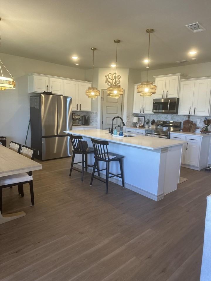 1922 Lamplighter Ln - Photo 5 of 15