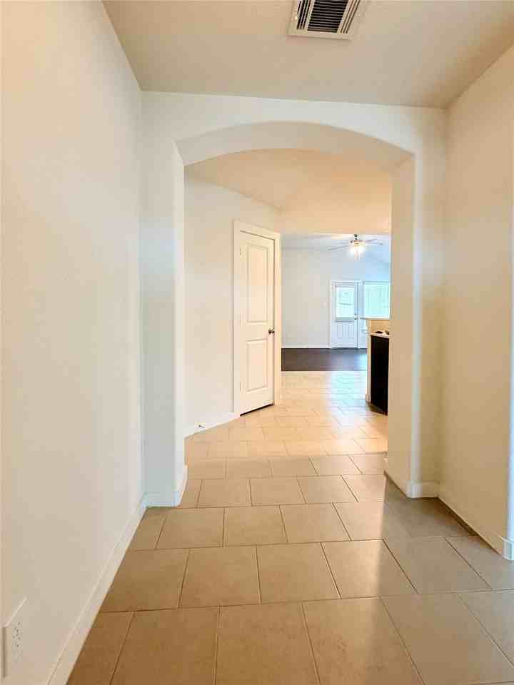 6807 Bardsdale Ct - Photo 2 of 15