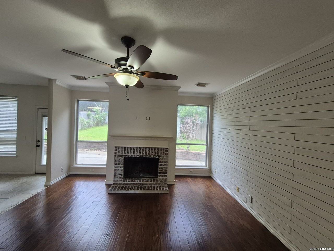 712 Moss Wood - Photo 6 of 22