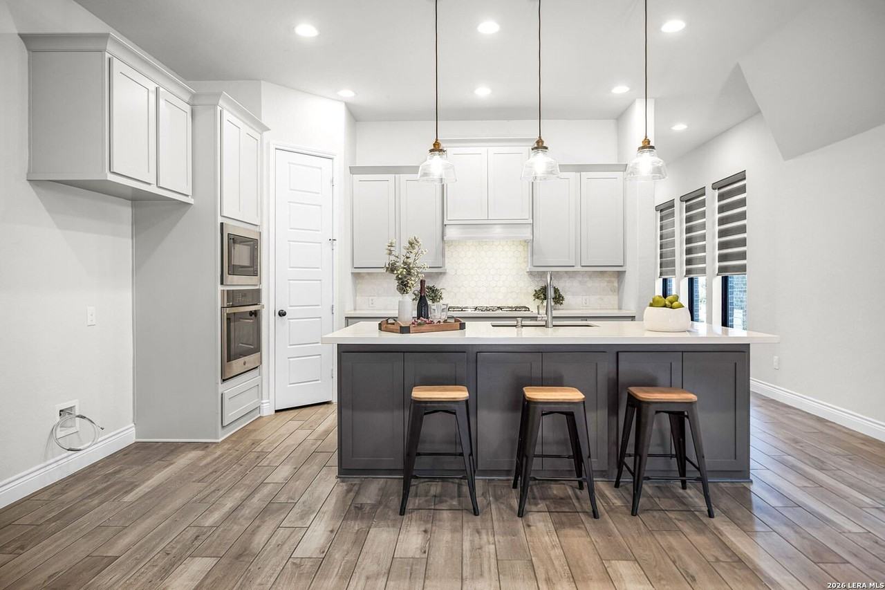 429 Juana Way - Photo 5 of 28