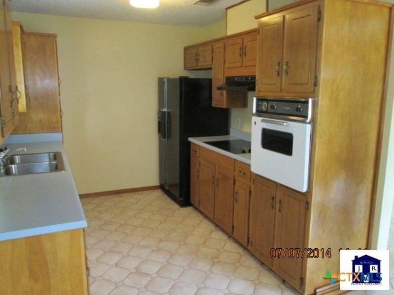 2619 Phyllis Dr - Photo 6 of 19