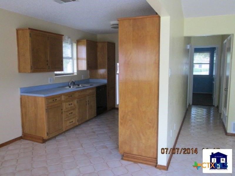 2619 Phyllis Dr - Photo 7 of 19