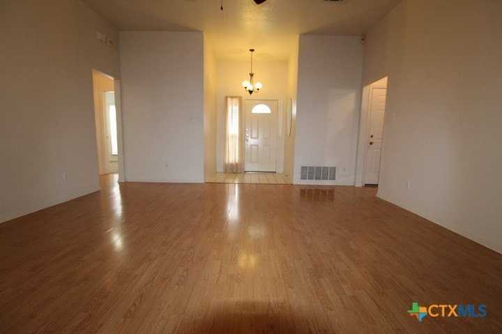 5211 James Loop - Photo 5 of 18