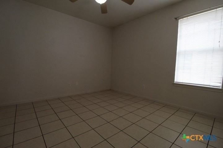 5211 James Loop - Photo 7 of 18