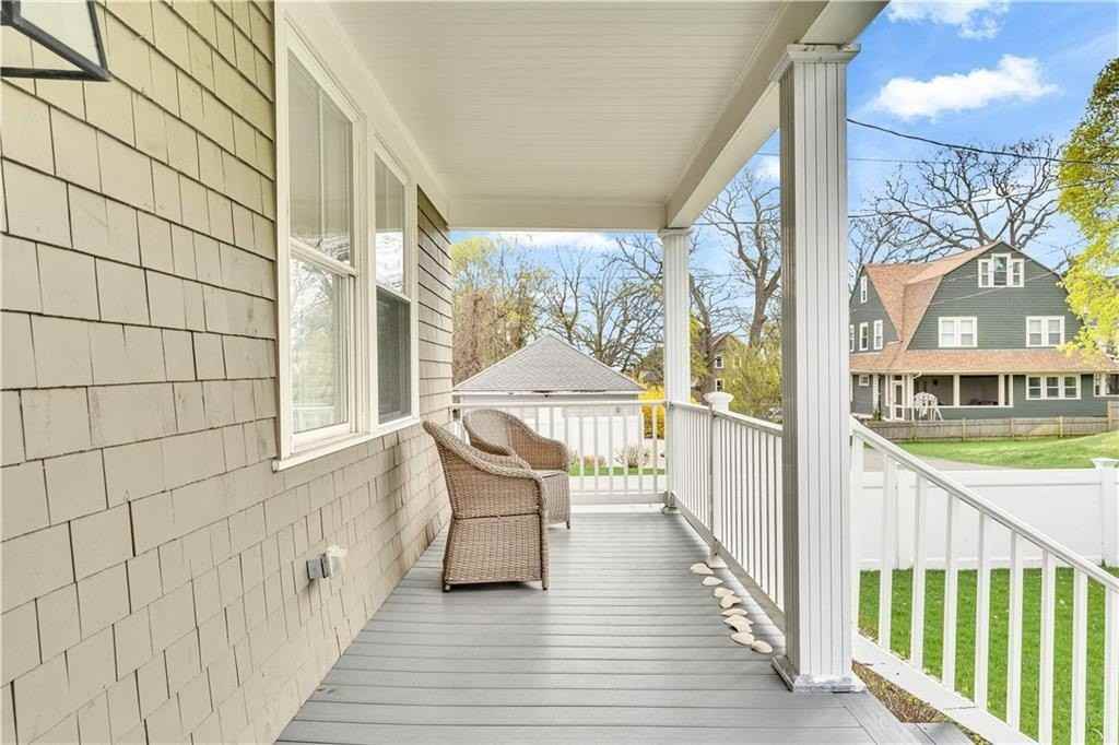 12 Observatory Ave - Photo 4 of 42