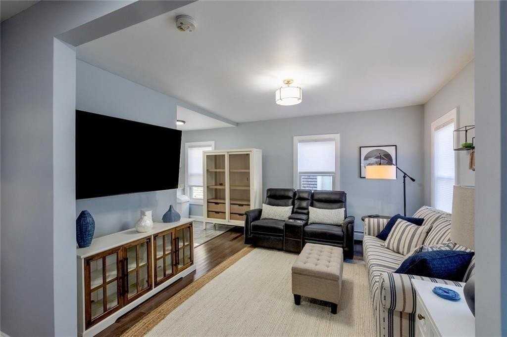 18 Hall Ave - Photo 6 of 24