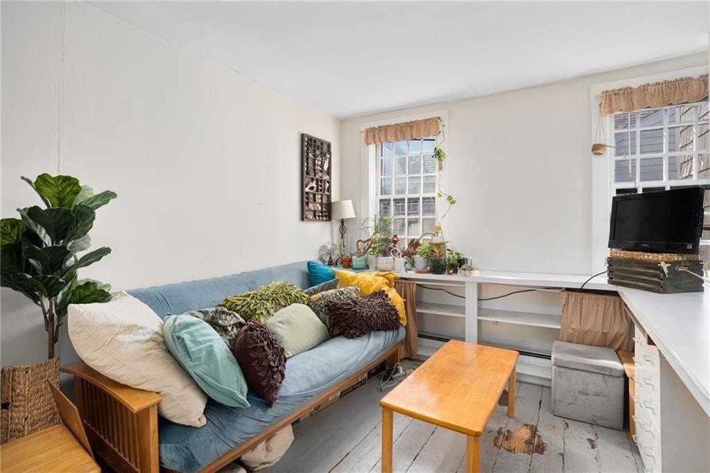 73 Thames St #B - Photo 7 of 21