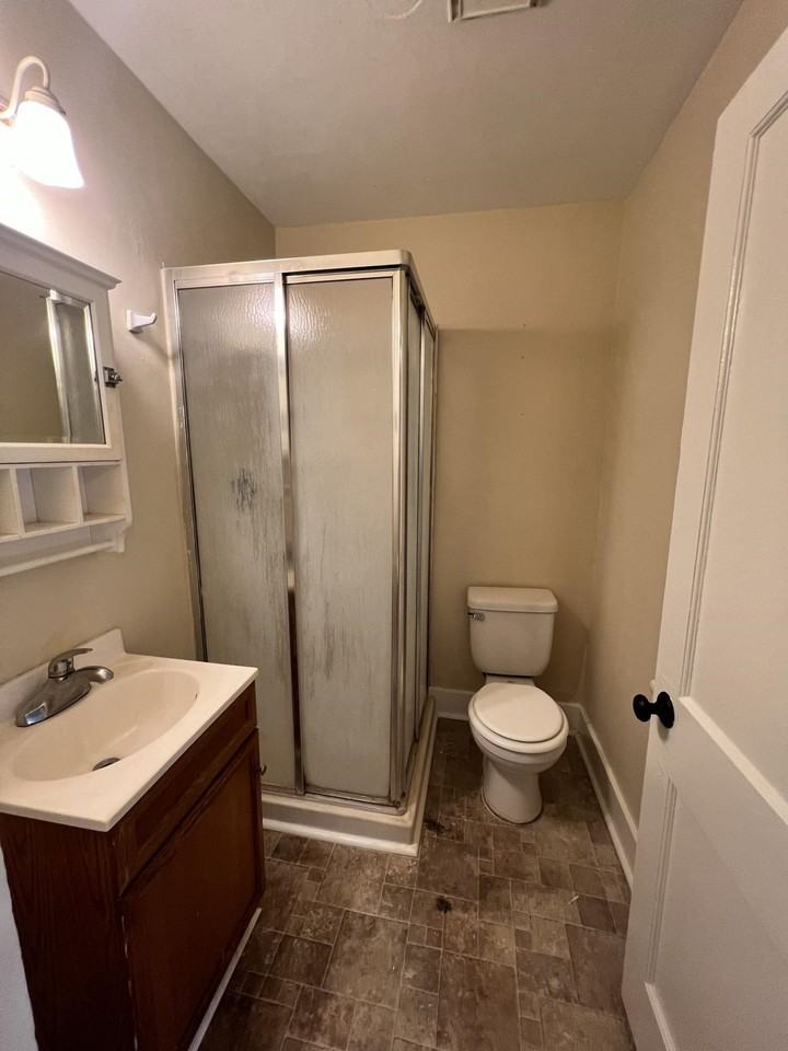 223 W 5th Ave - Photo 6 of 10