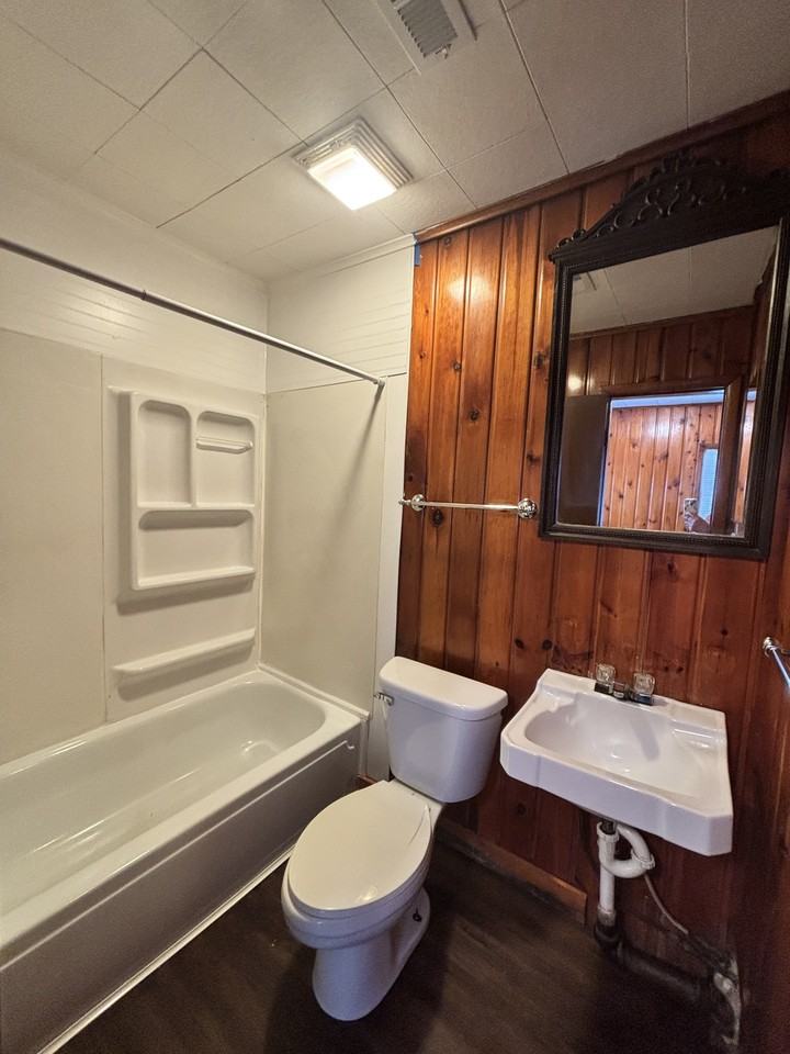 427 North Penfield StreetUnit C #C - Photo 7 of 7