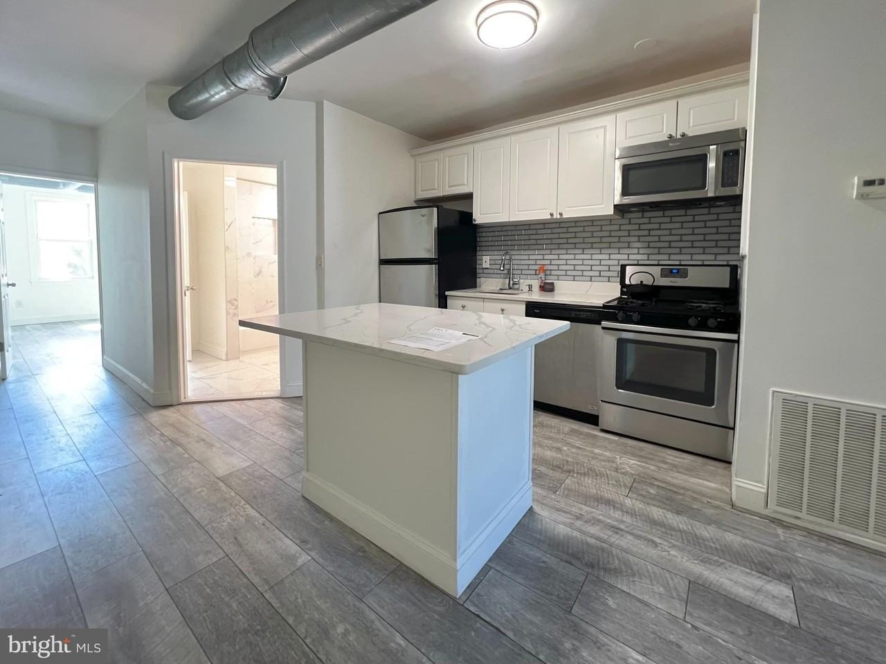 5413 Georgia Ave Nw - Photo 2 of 12