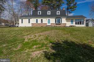 featured image of 31245 Mohican Dr