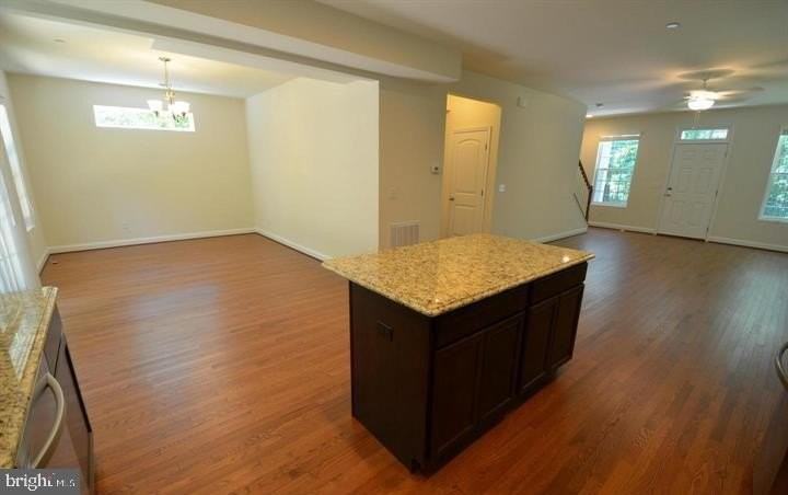 5917 Sneed Dr - Photo 6 of 29