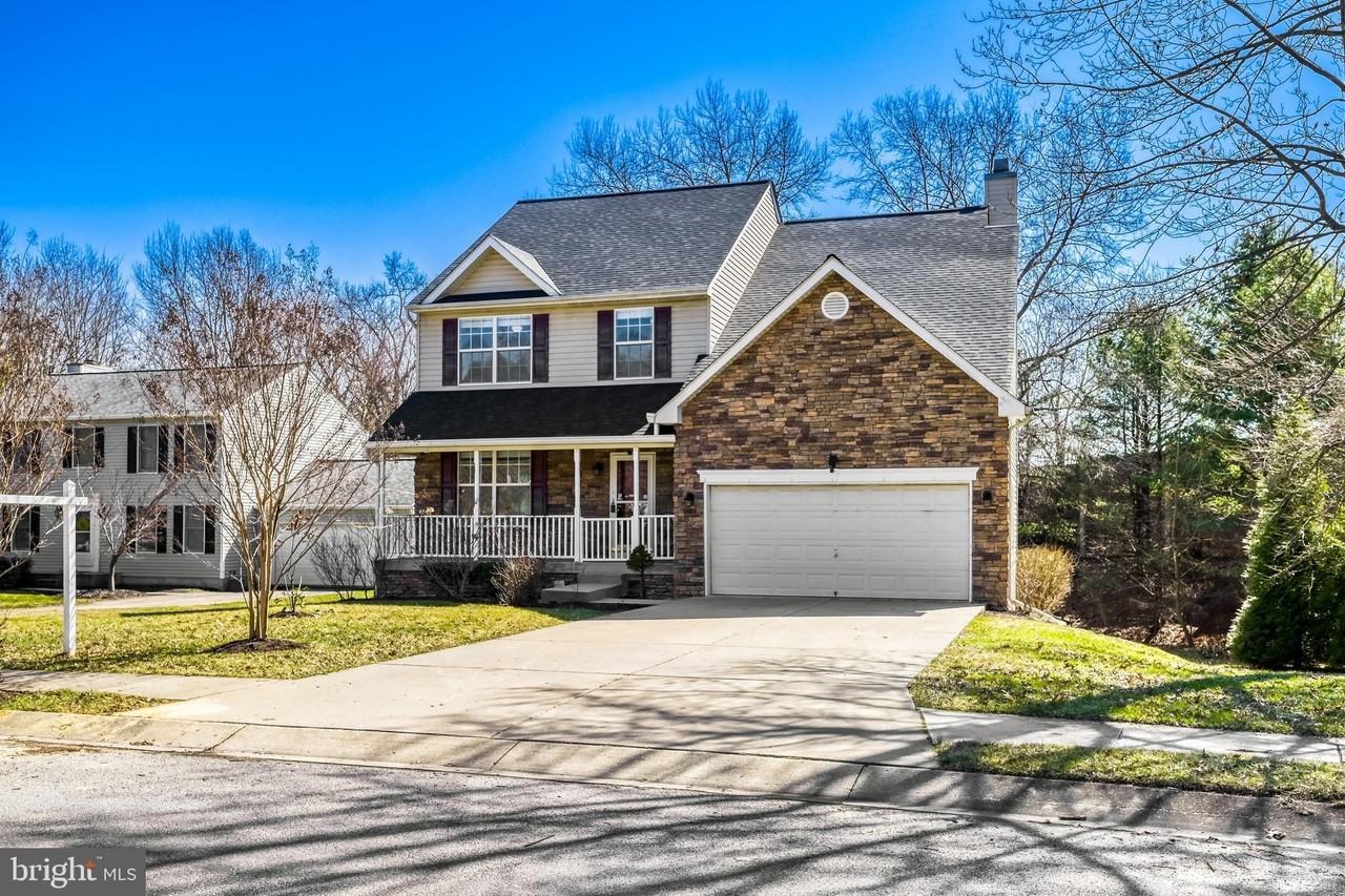 8375 Mitzy Ln - Photo 2 of 29