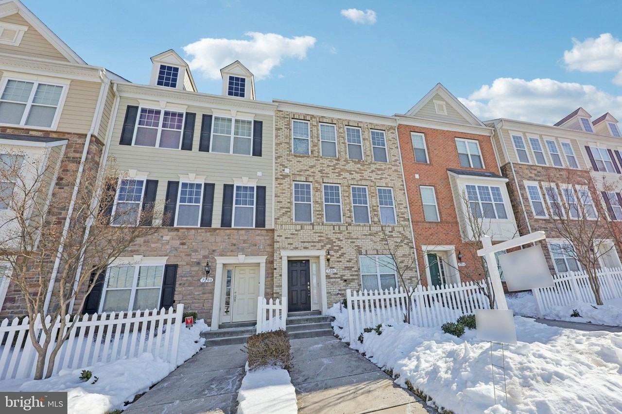 7206 Wood Meadow Way - Photo 5 of 50