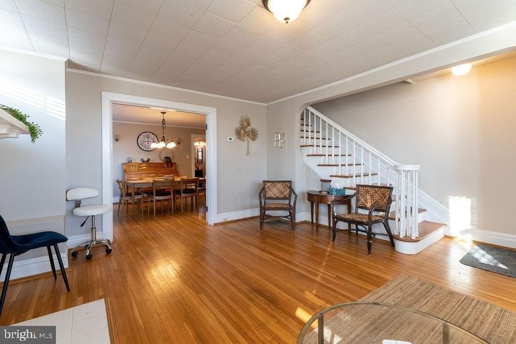 313 Frederick St - Photo 4 of 41