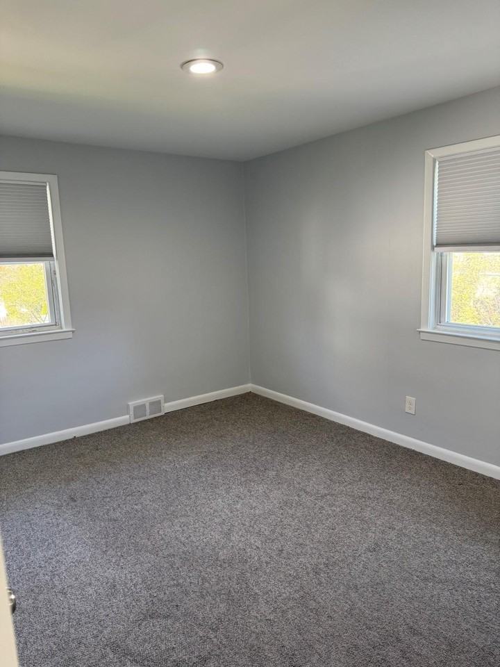 131 1st Ave - Photo 6 of 11