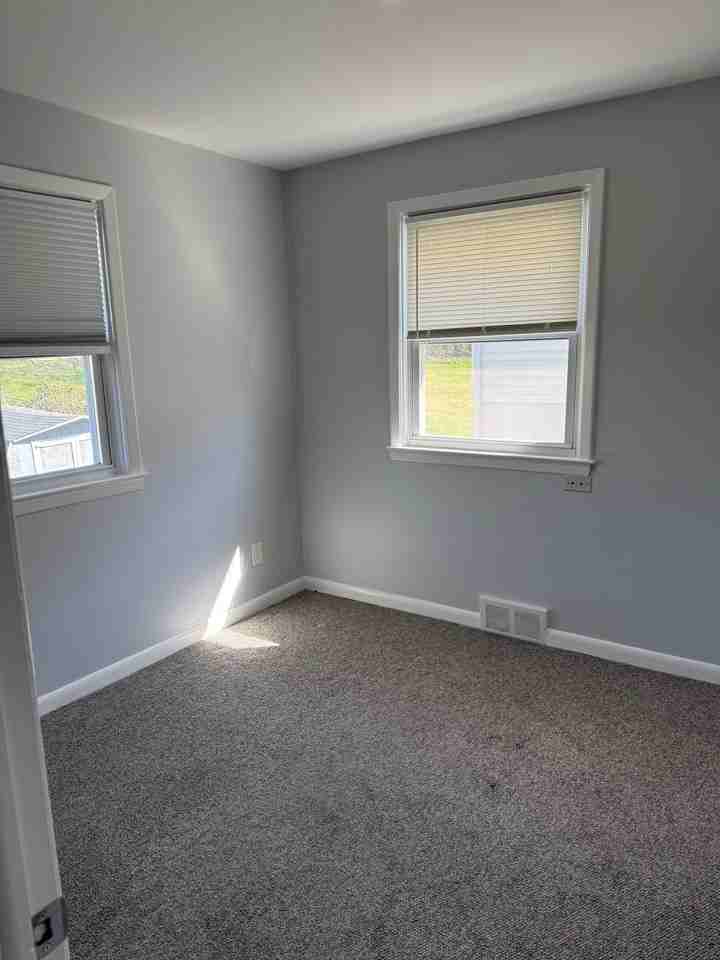 131 1st Ave - Photo 7 of 11