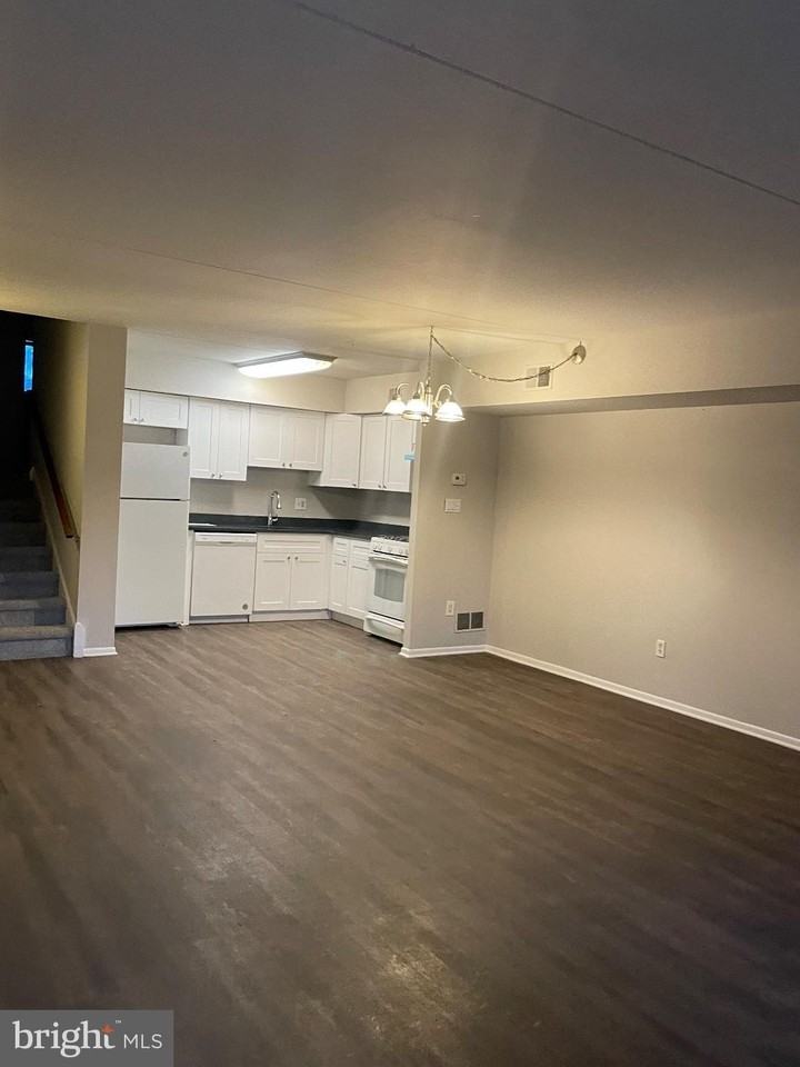 202 Stony Way - Photo 6 of 23