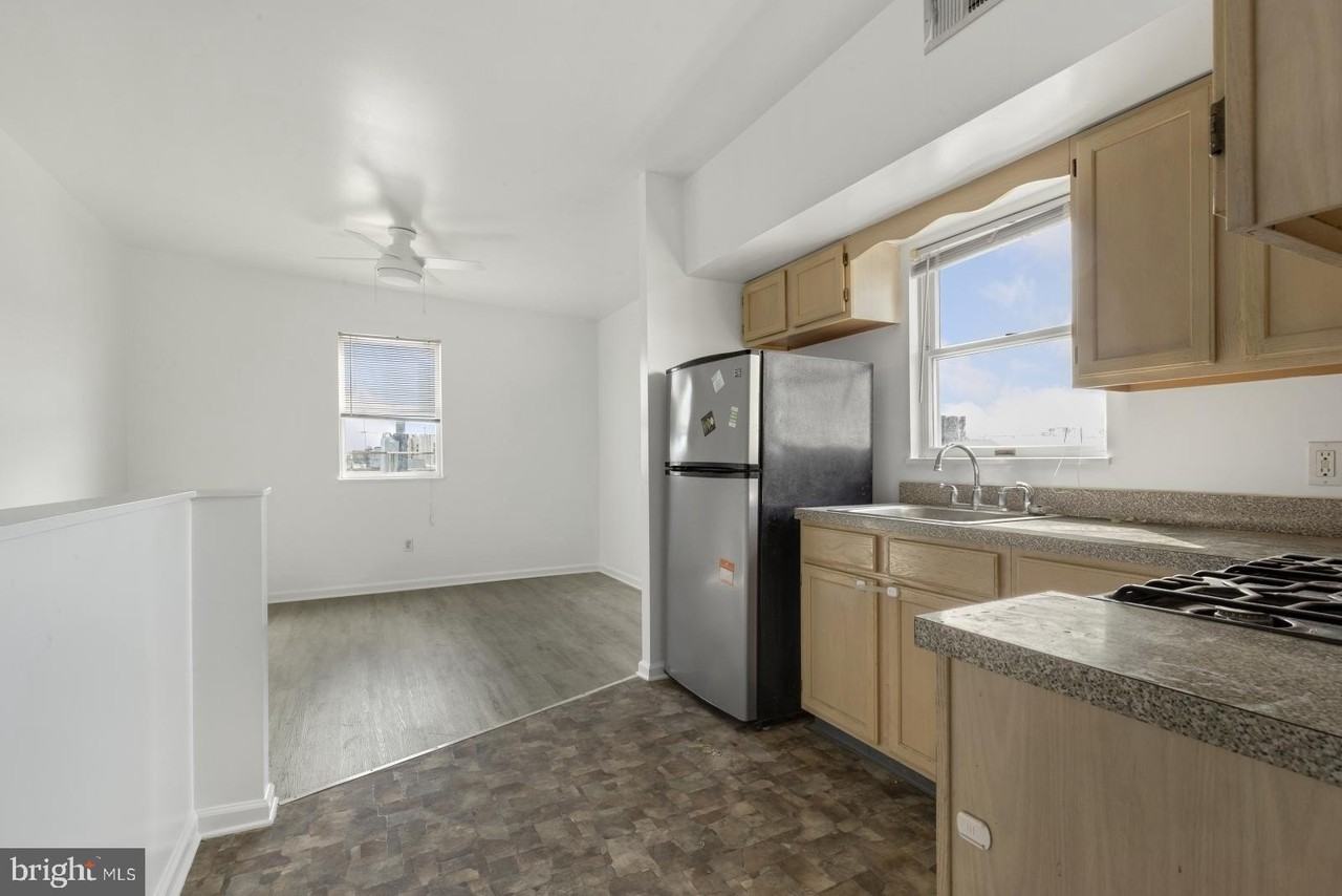 2223 S 15th St #3 - Photo 5 of 17