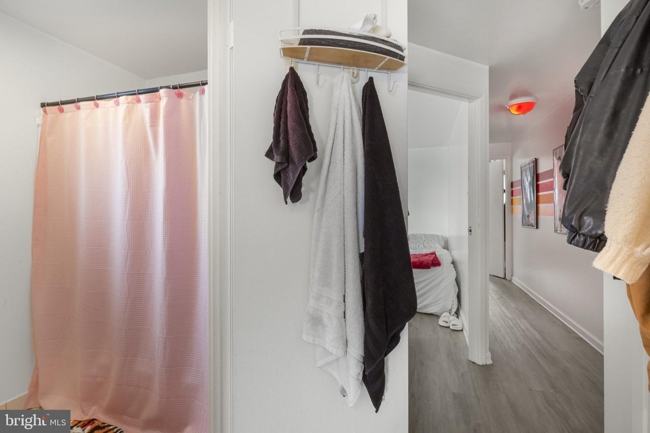 2223 S 15th St #3 - Photo 7 of 17