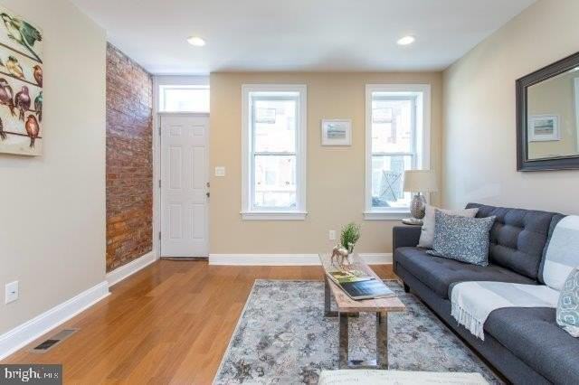 2026 Mcclellan St - Photo 3 of 32