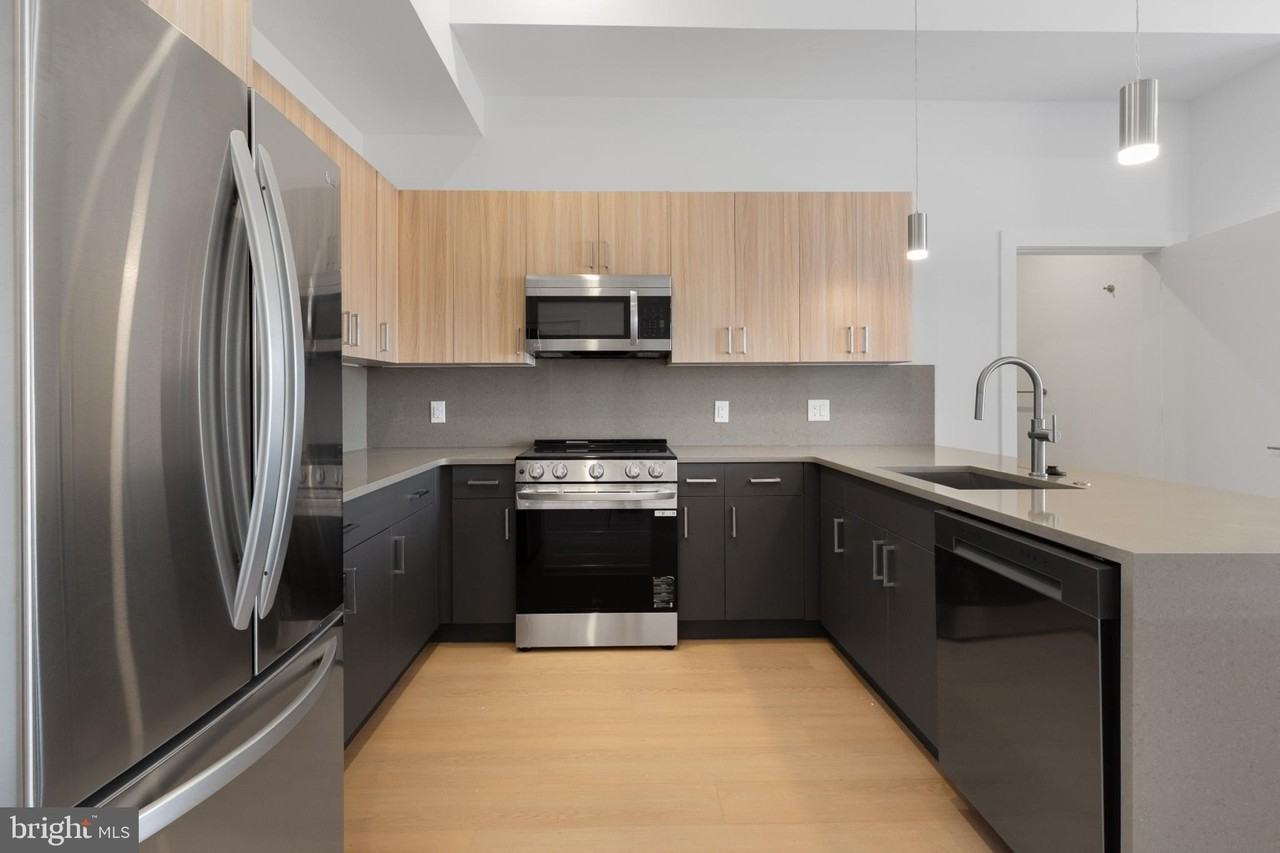 1731 Tilghman St #204 - Photo 3 of 50