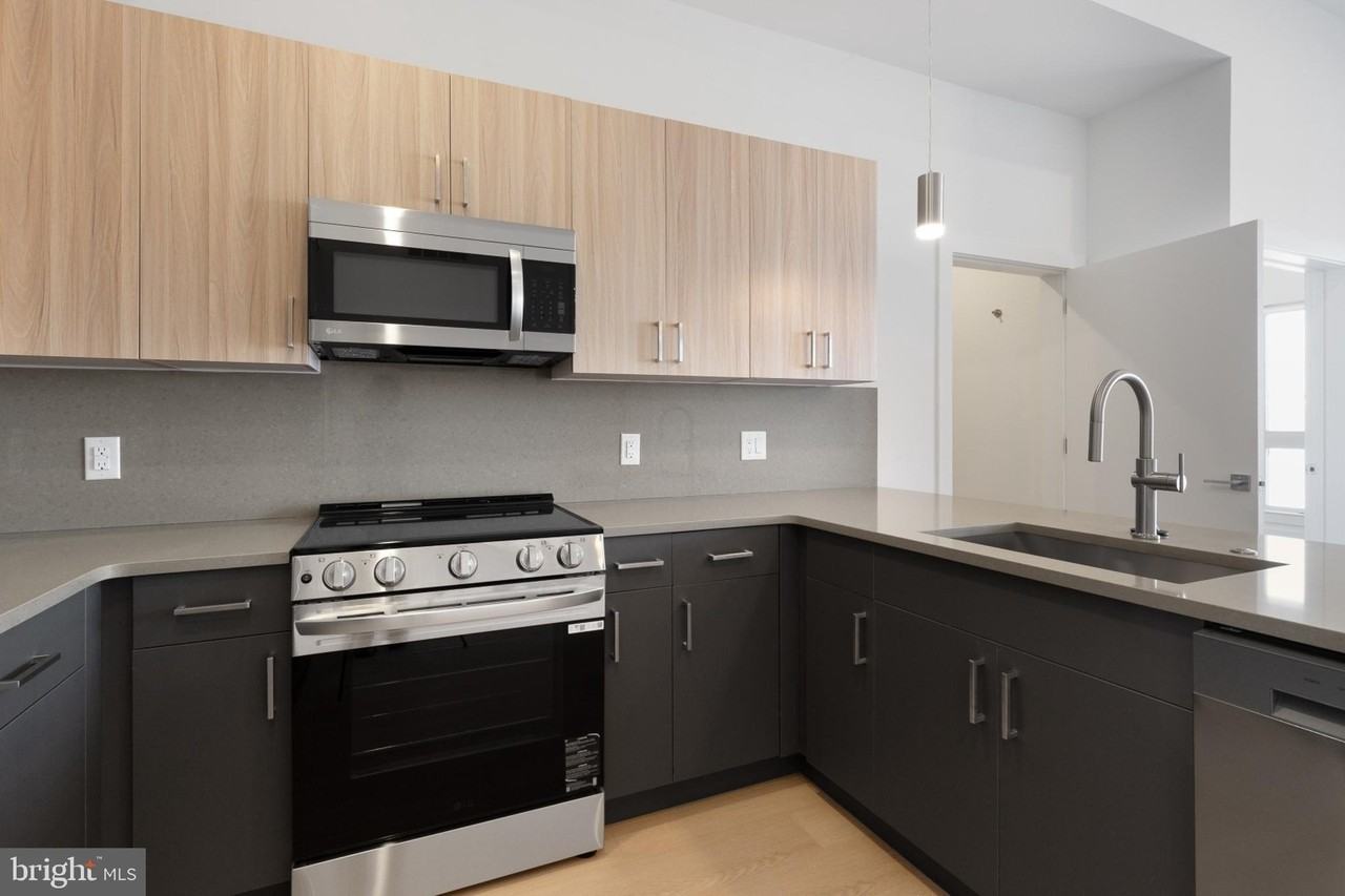 1731 Tilghman St #204 - Photo 5 of 50