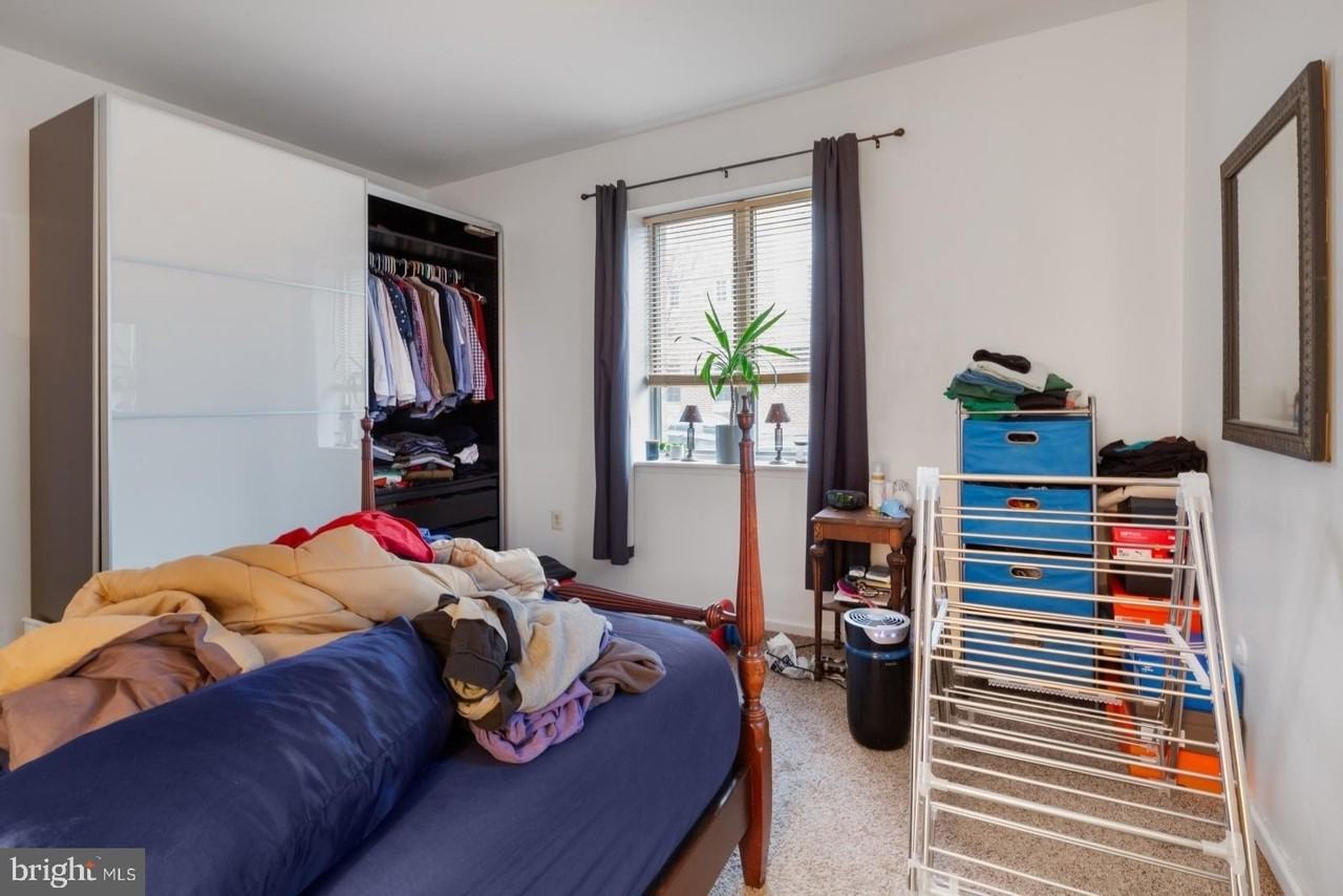 821 Catharine St #1 - Photo 7 of 15