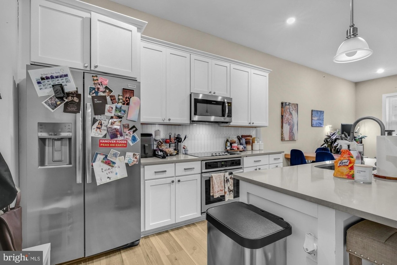 2621 W Jefferson St #1R - Photo 5 of 13