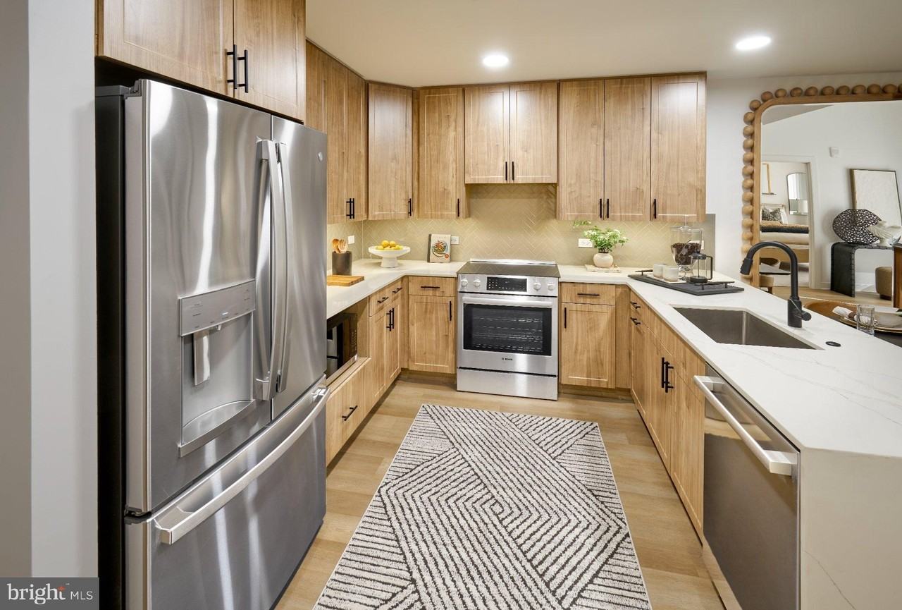 2700 Main Line Blvd #811 - Photo 3 of 32