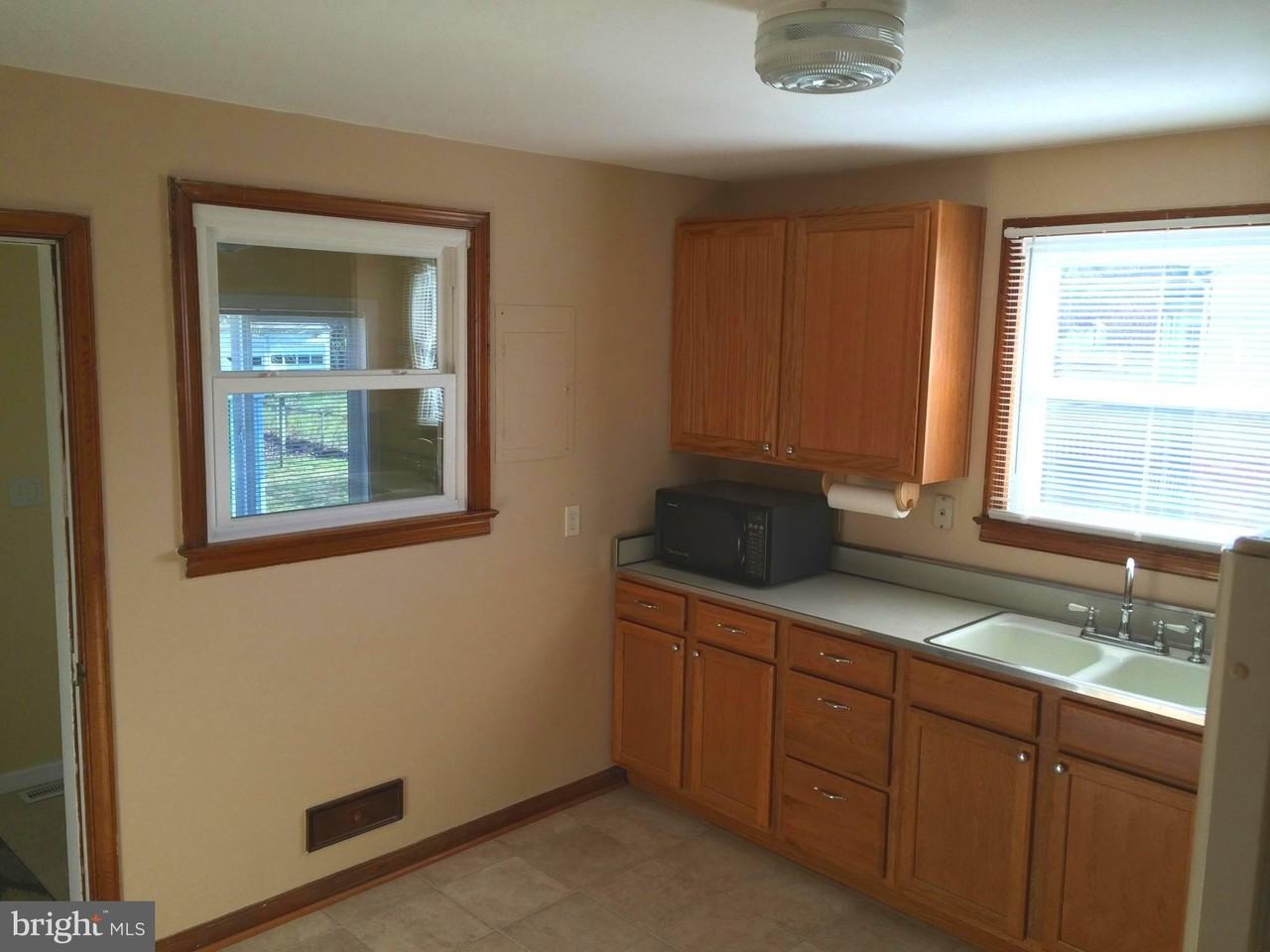 3456 Fall Hill Ave - Photo 5 of 14