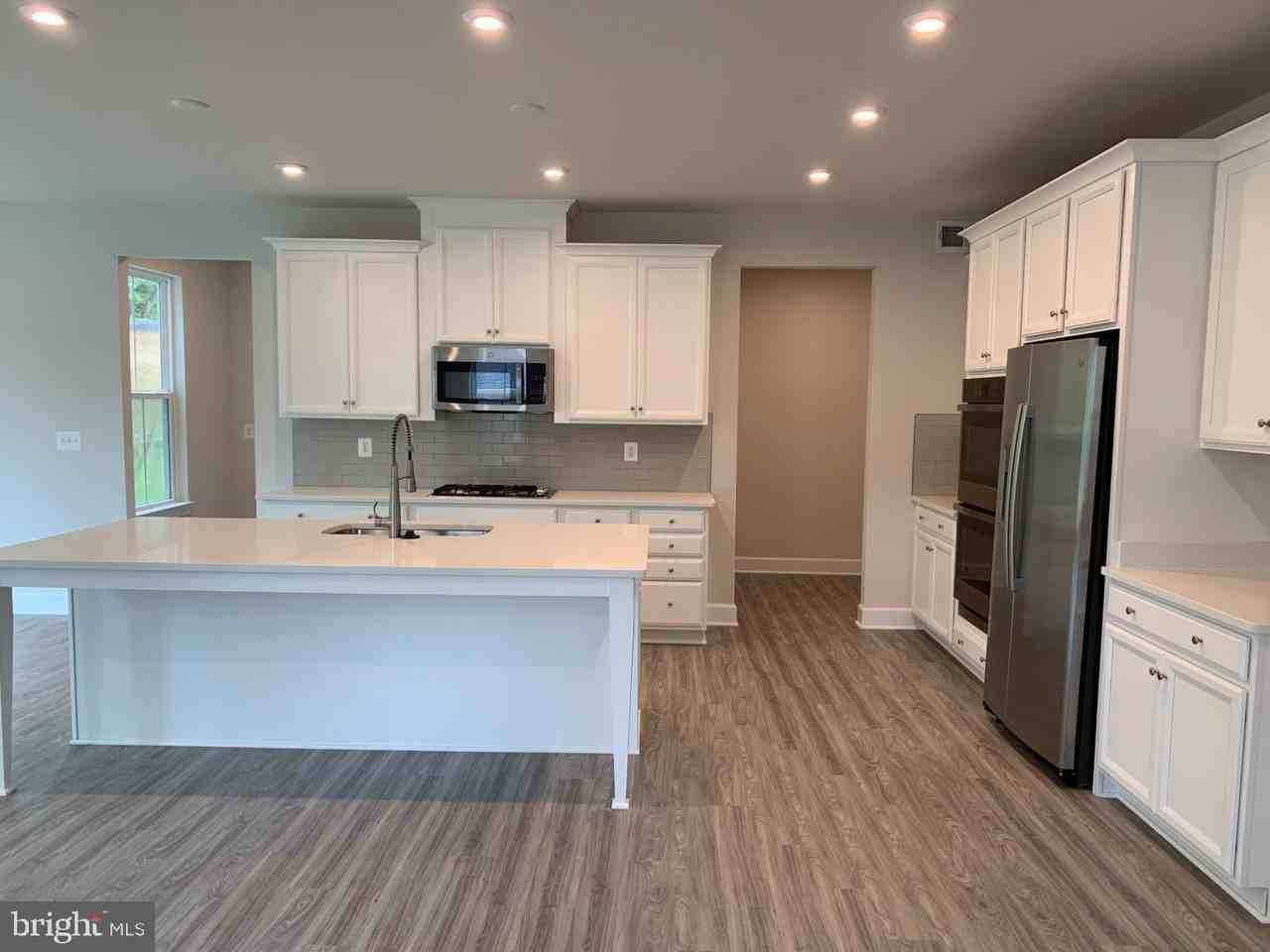 150 Boxelder Dr - Photo 4 of 33