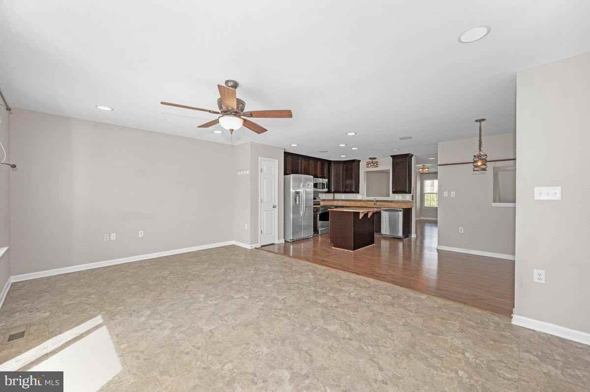 7 New Gate Ct - Photo 4 of 50