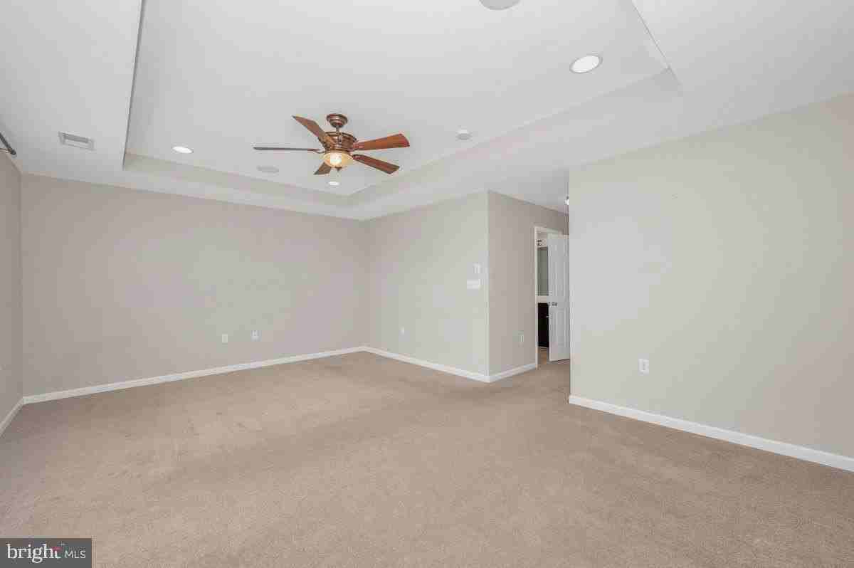 7 New Gate Ct - Photo 5 of 50