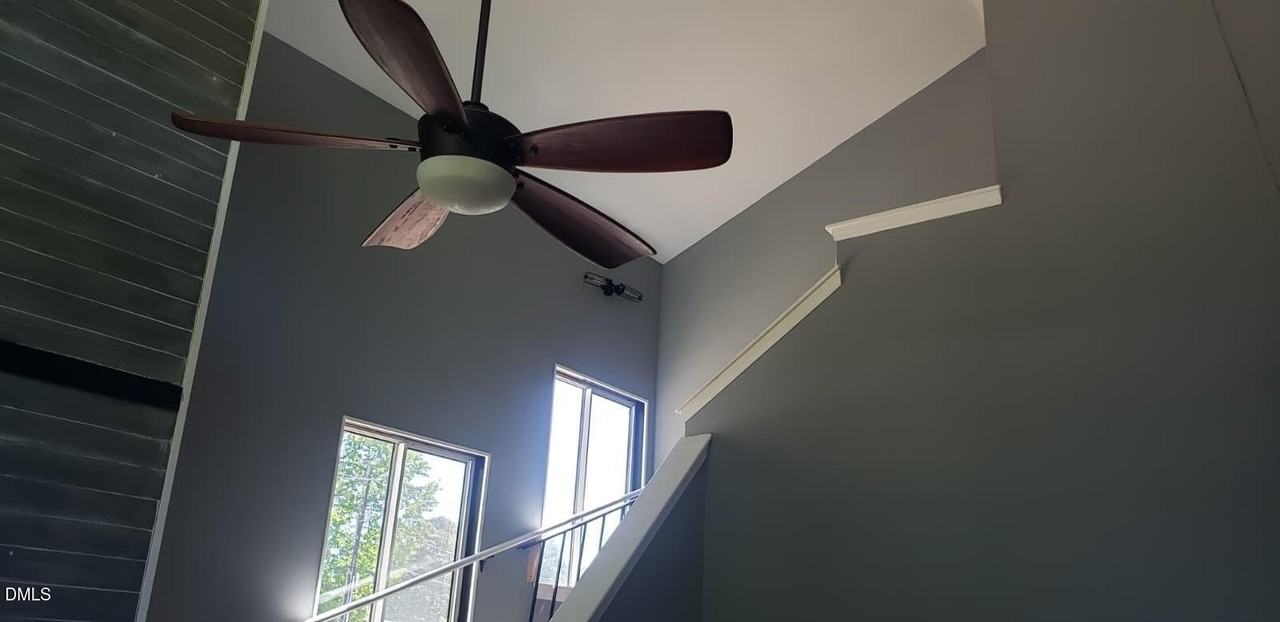 5701 Delbarton Ct - Photo 6 of 10