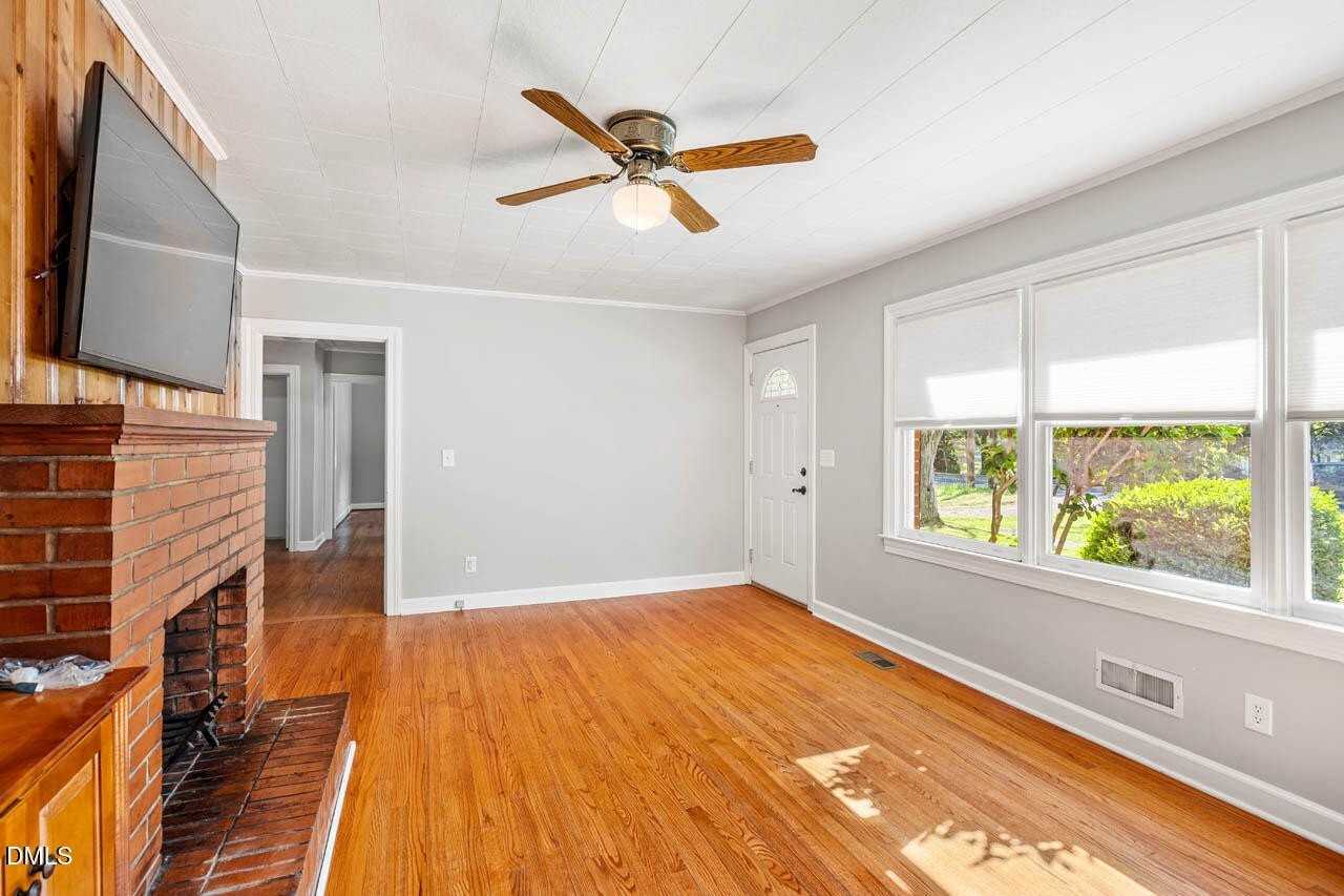 278 Hillsboro St - Photo 6 of 24