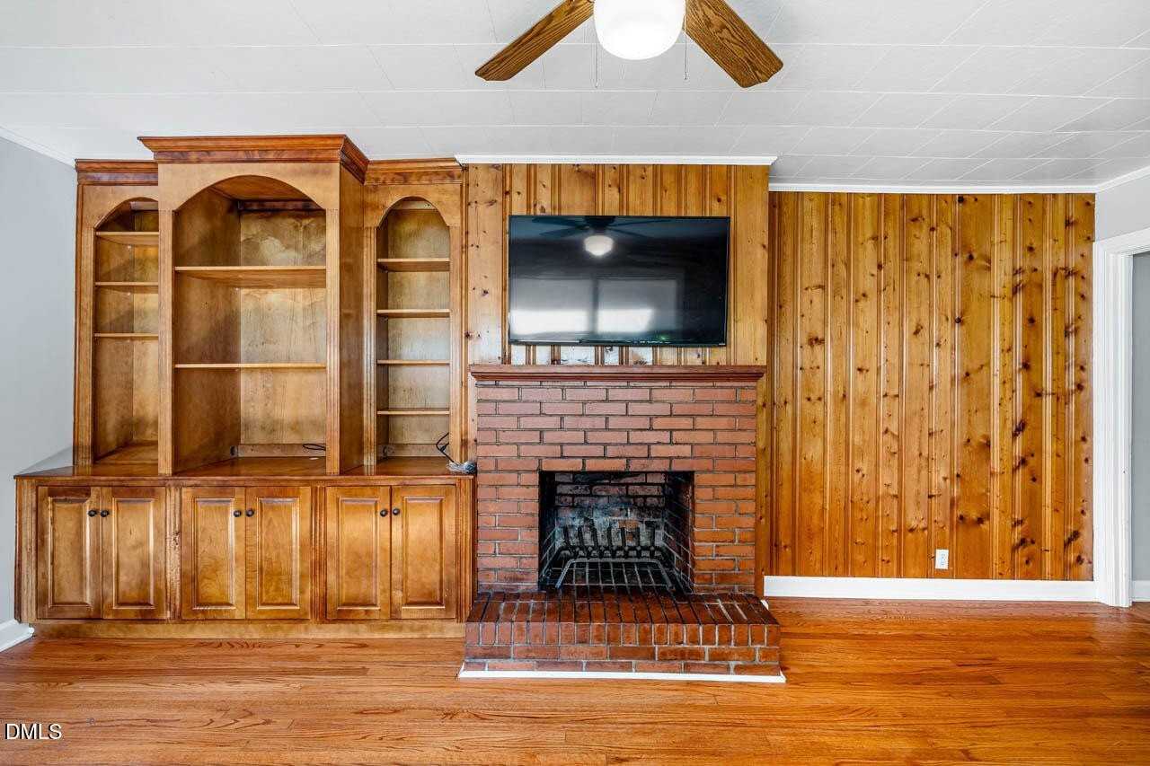 278 Hillsboro St - Photo 7 of 24