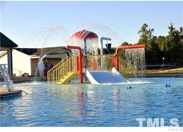 125 Woodson Dr - Photo 4 of 9