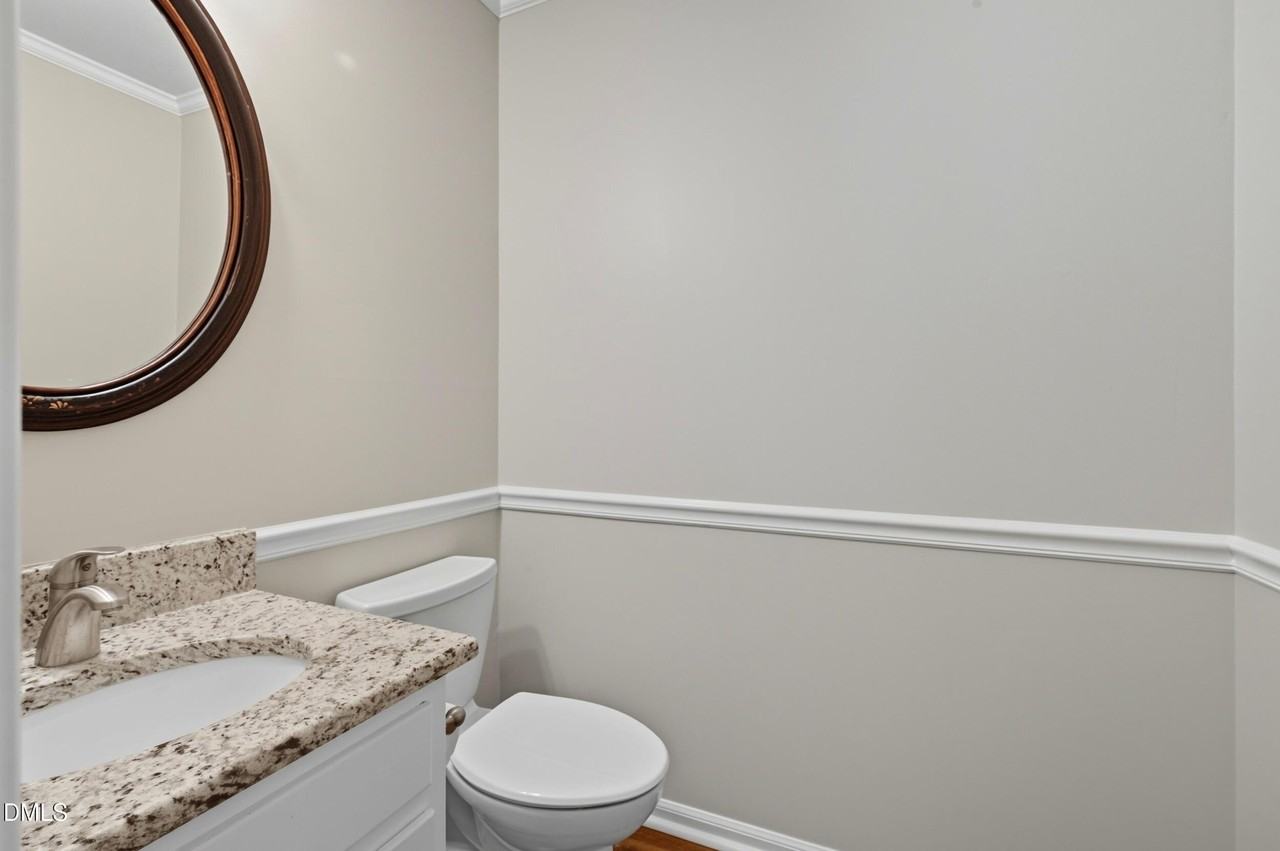 1525 Edgeside Ct - Photo 5 of 26