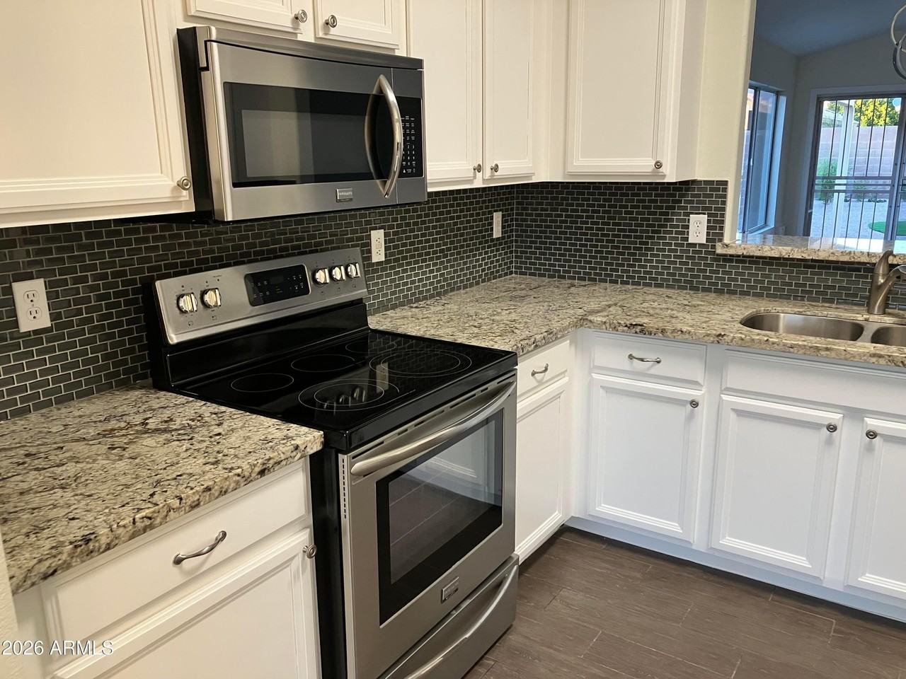 2240 E Aire Libre Ave - Photo 2 of 18