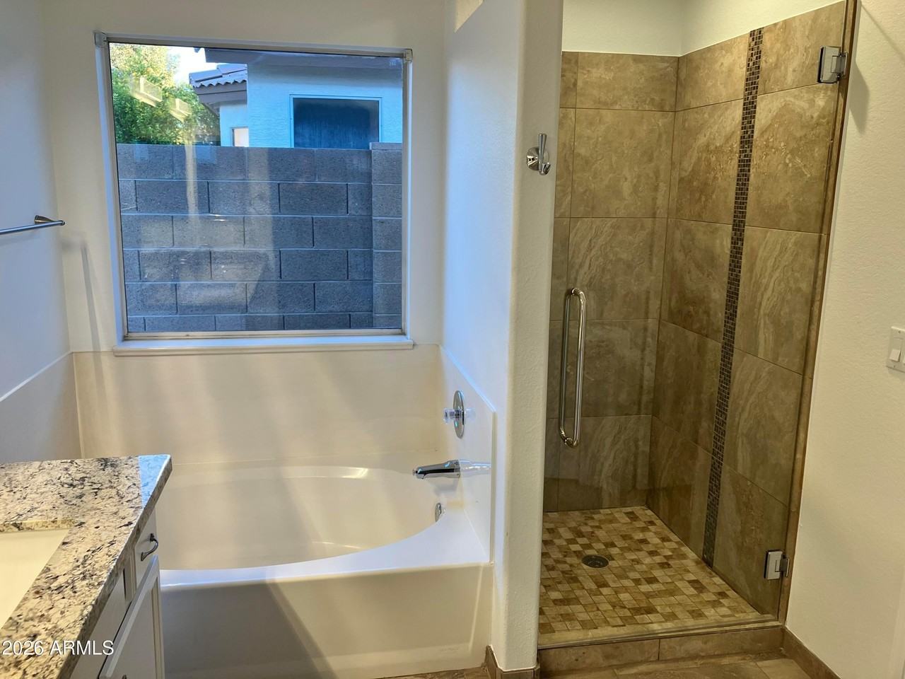 2240 E Aire Libre Ave - Photo 7 of 18