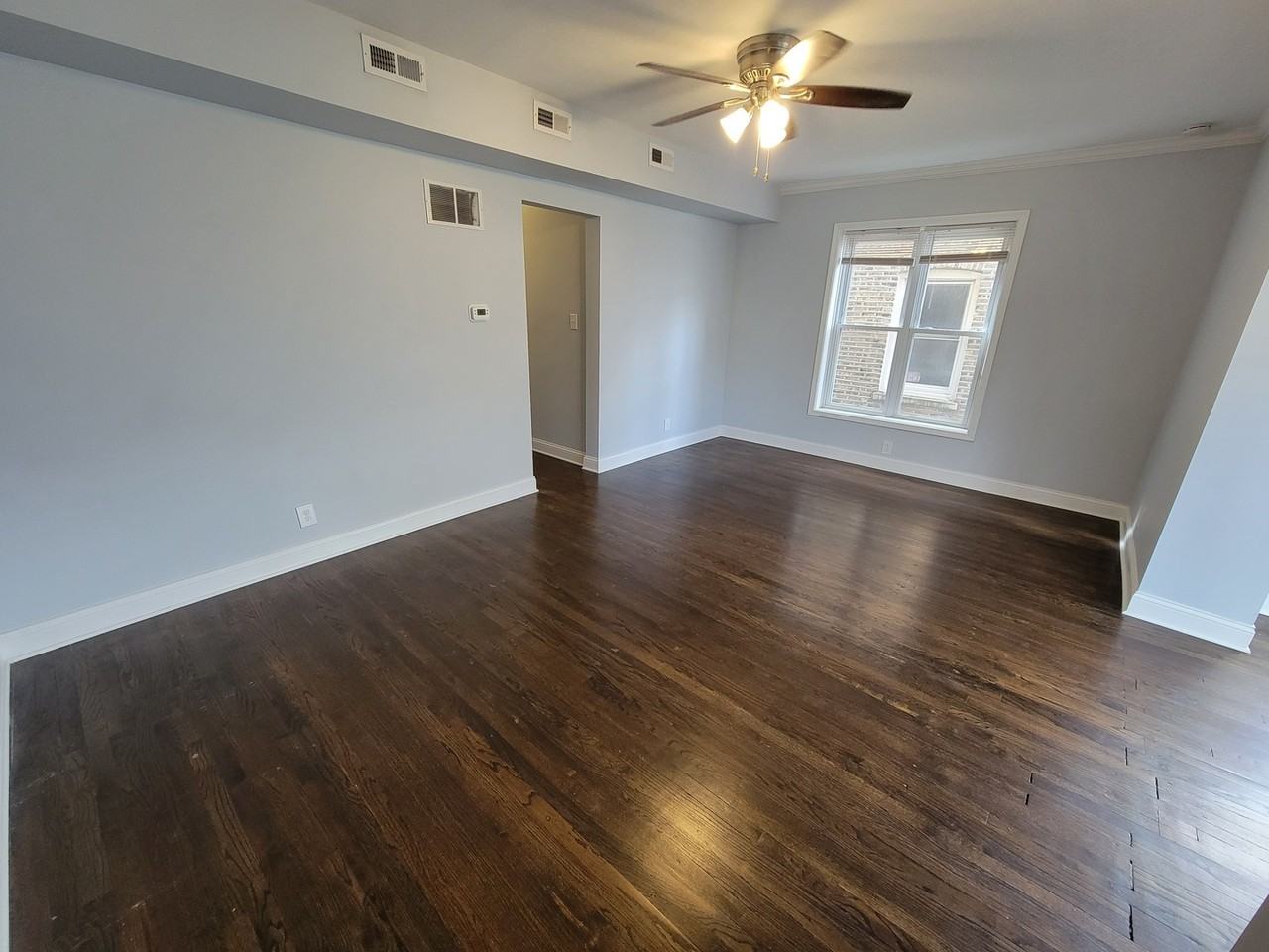 4849 N Sawyer Ave ##1 - Photo 5 of 29