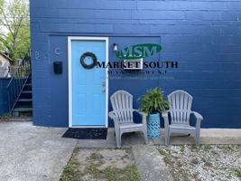 featured image of 1013 E 33rd St