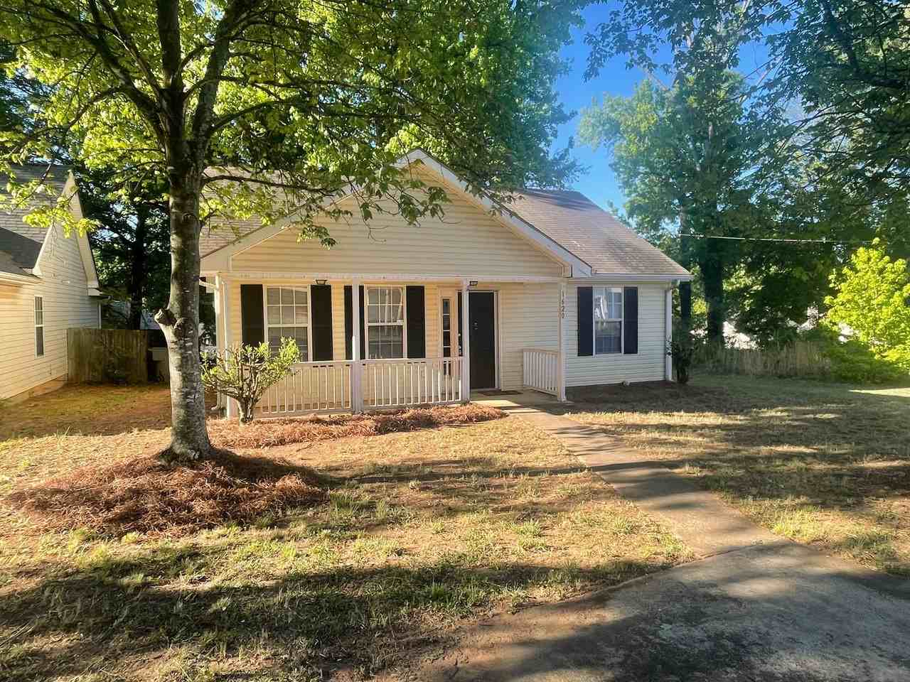 1620 Ervin Ln - Photo 2 of 17