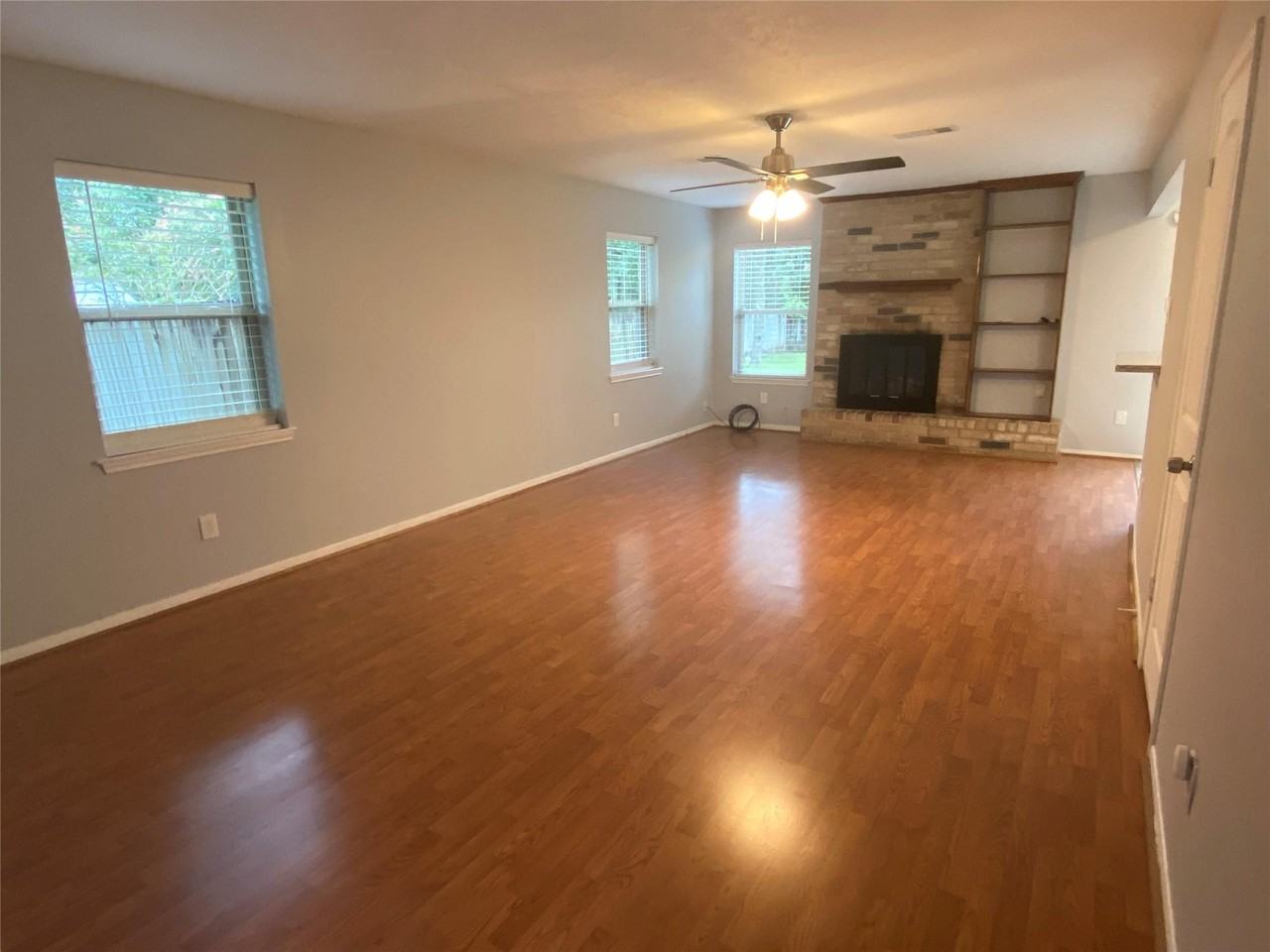 29021 Cherrywood Ln - Photo 3 of 40